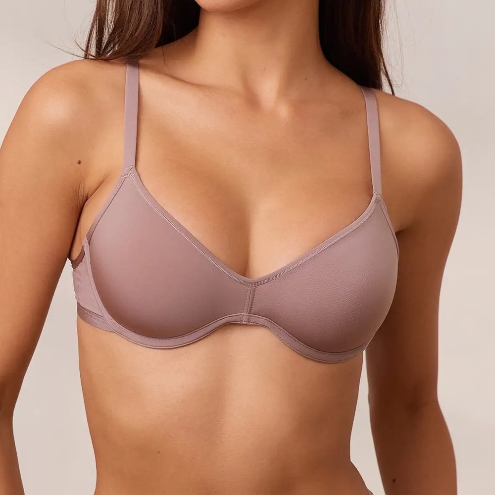 Lounge underwear Barely There Plunge Bra 34B